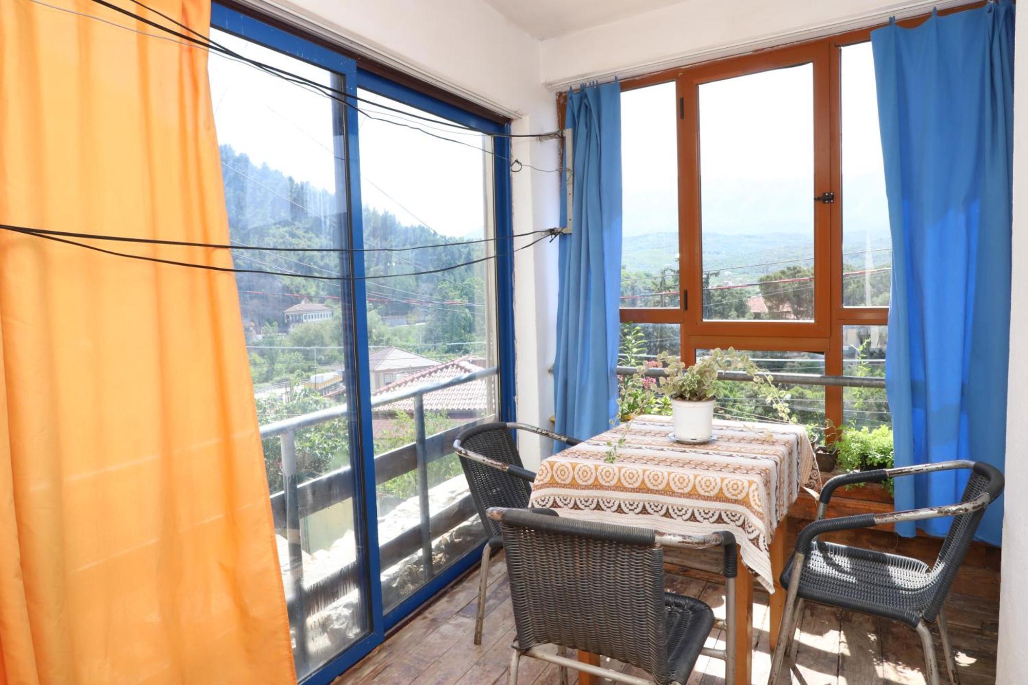 Elvi Aerd Apartment 베라트 외부 사진